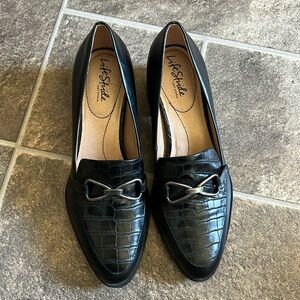Black Leather Lifestride Loafers with gator print toe and cute buckle.